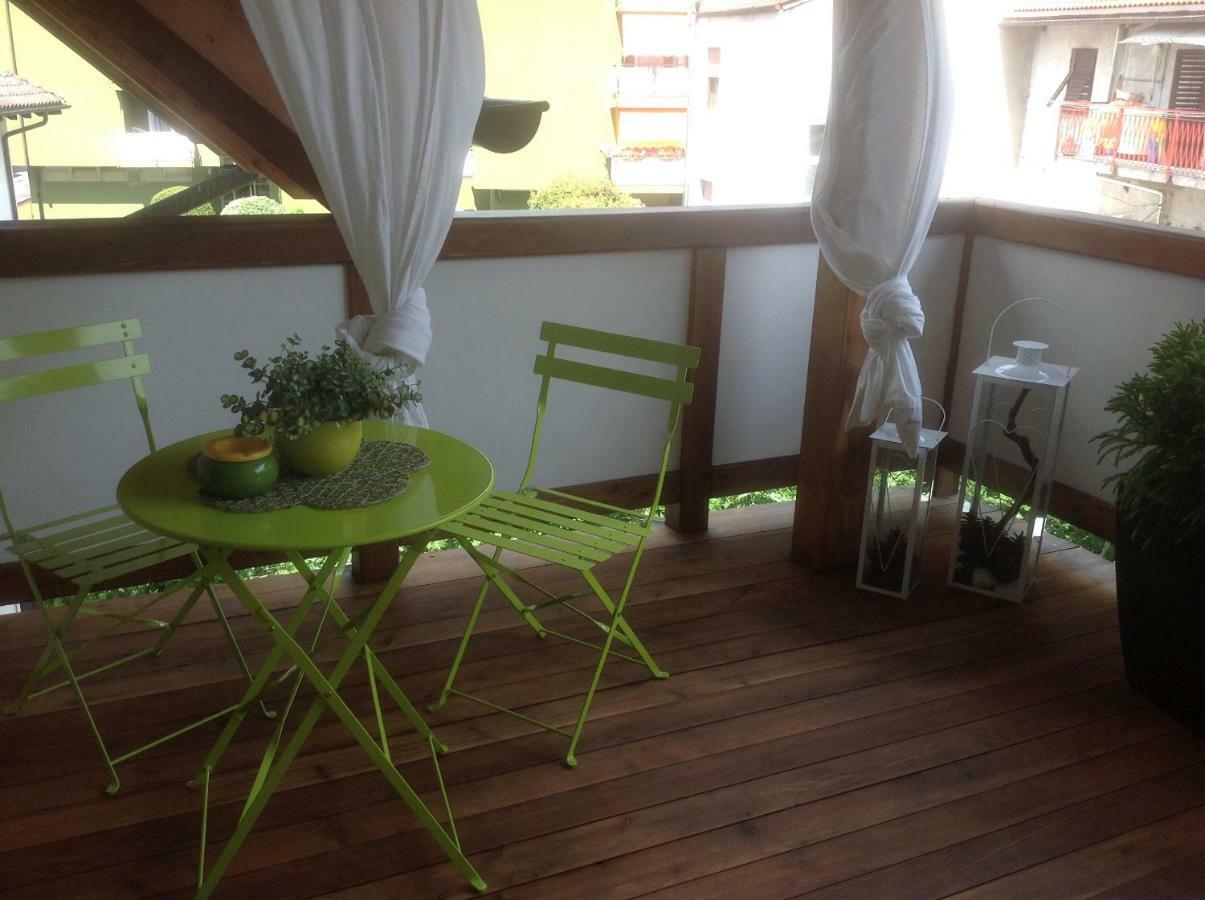 Apartment Home White *